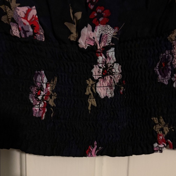 Wild Fable Black Floral Blouse - Picture 5 of 5